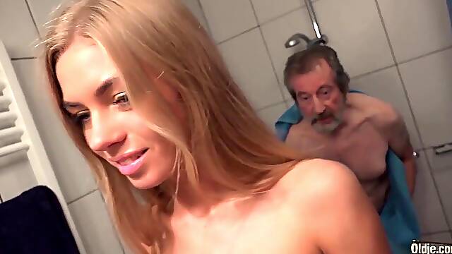 Busty amateur blonde babe in shower Cum Shower - Big natural tits