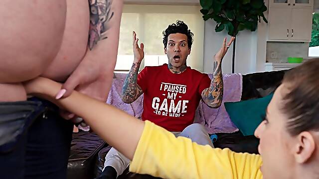 Horny Cosplay Cutie Fists Gorgeous Ginger Goddess part 2: Fat-ass-tick Threesome feat. Small Hands, Aubree Valentine, and Abigaiil Morris