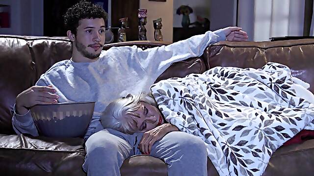 Mature babe Sally Dangelo gets fucked by a younger dude on the sofa