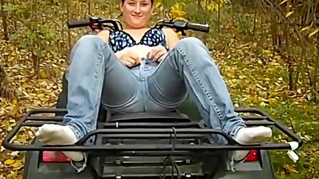 Hardcore outdoor reality couple fuck on a picnic table in the woods