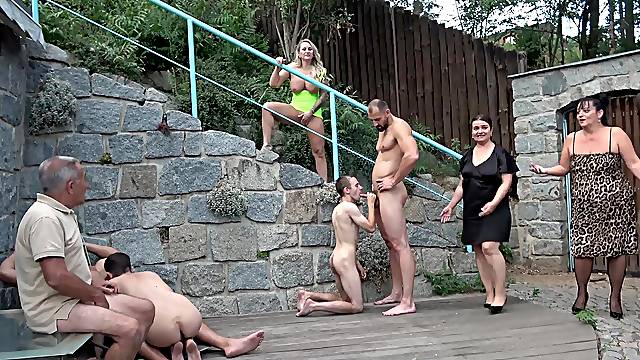 Wild outdoors bisexual party with sluts Jarushka Ross and Iveta