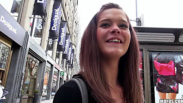 Smooth Talking At The Sex Museum with Kelly Sun