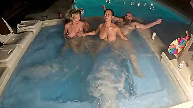 Hawt Tub Foursome with Deliah Grace & Jazmine Cruz