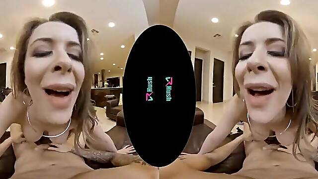 Hawt Mother Id Like To Fuck Life Of The Party VR - Emily Large Butt (Emily Addison, Emily Life)