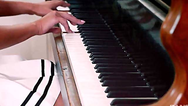 Instead of having a piano class, skinny teen brunette hair, Leanne Lace is banging her gracious trainer