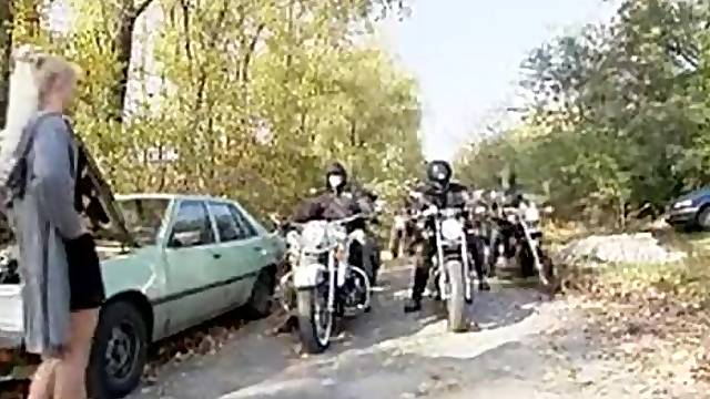 Roadside Team Fuck WIth Biker Gang