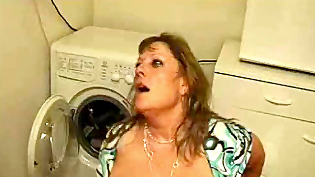 French mature Brigitte in the washing machine