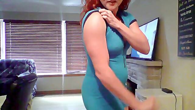 Redheaded cougar Flexing two