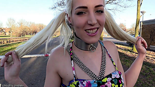 Chastitybabes Liz Rainbow double Plugged in Public!