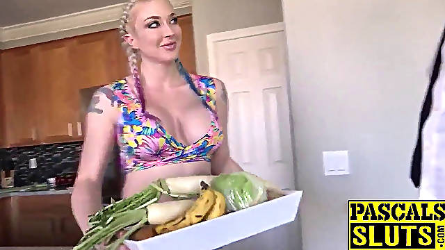 Leyla Falcon gets her butt plowed by a manstick and vegetables