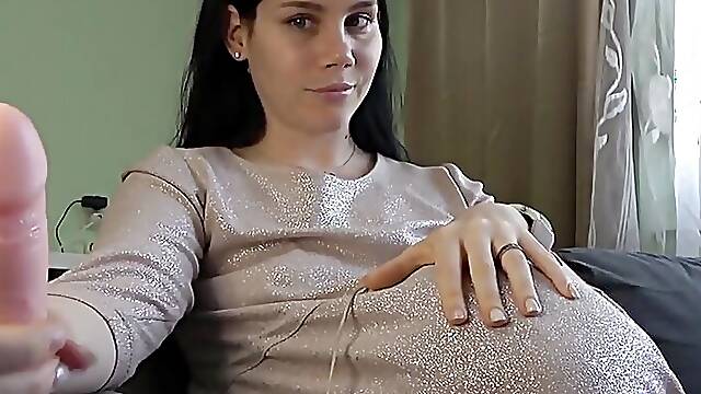 Hot Pregnant Stepmom Anna Gives a Handjob