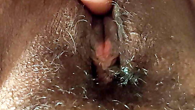 Fingering Pregnant Wife Pussy Fucking and Cum on pussy