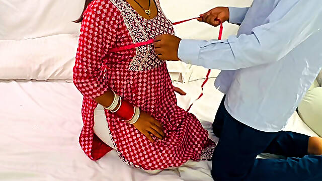 Indian hot Bhabhi sex with tailor master (Hindi audio)