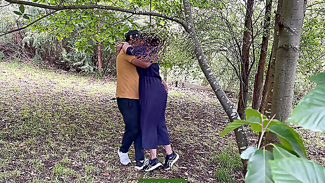 Curvy Desi Aunty Shows Off Her Blowjob Skills Before Hardcore Outdoor Anal Fuck - Public Sex