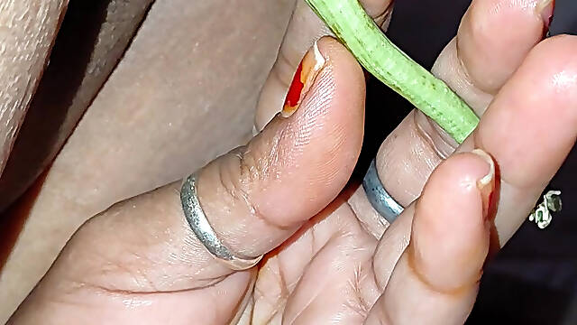 Indian fisting with vegetable