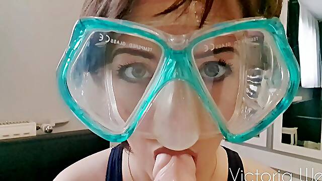blowjob in a diving mask and sex machine