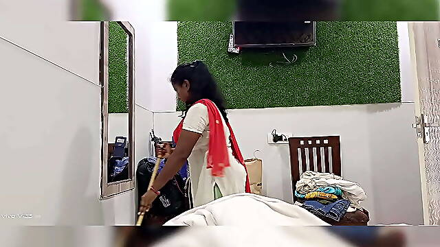 desi priya wants her step cousin fuck only her juicy pussy in hindi audio