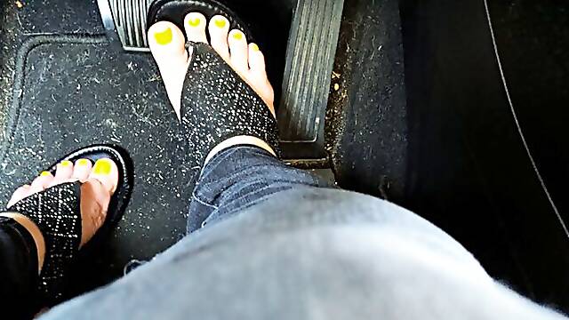 Sparkle Sandals Pedal Pumping with Yellow Pedicure