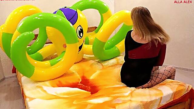 Allas hot game with a big rare squeaky inflatable octopus!!!