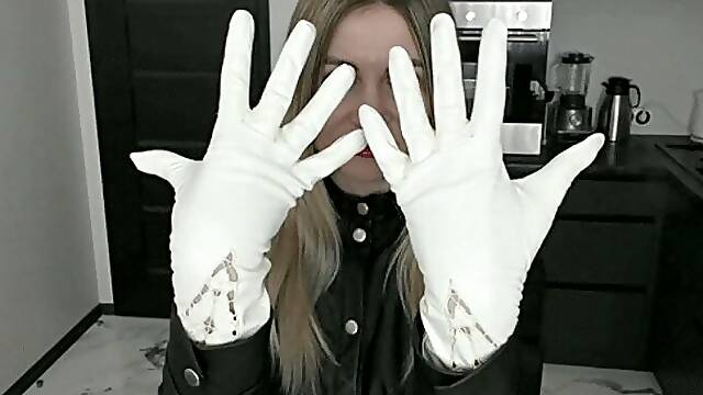 New video white leather gloves MP4 FULL HD 1080p