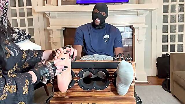 Harmony Tickles AthFeet in His Own Stocks