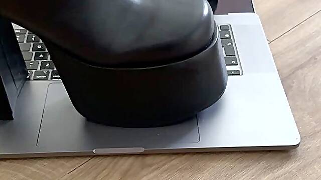 I Crush Cans on My Slave’s MacBook in My Huge UNIF Boots