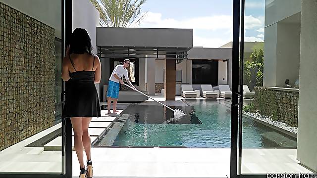 Lovely Peta Jensen gets fucked while her big tits bounce up and down