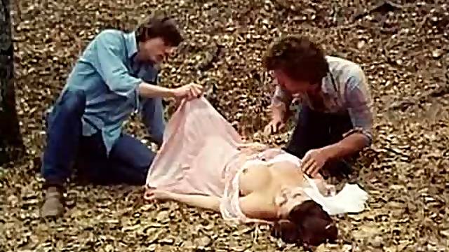 Horny Dude Fucks a Sexy Brunette Babe Outdoors in a Vintage Porn Scene