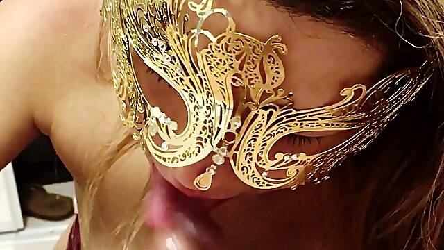 Sloppy Blowjob after a Venetian Party