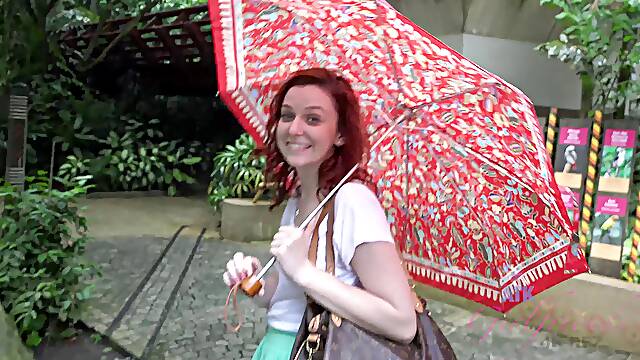 Virtual vacation in Singapore with Emma Evins part 3