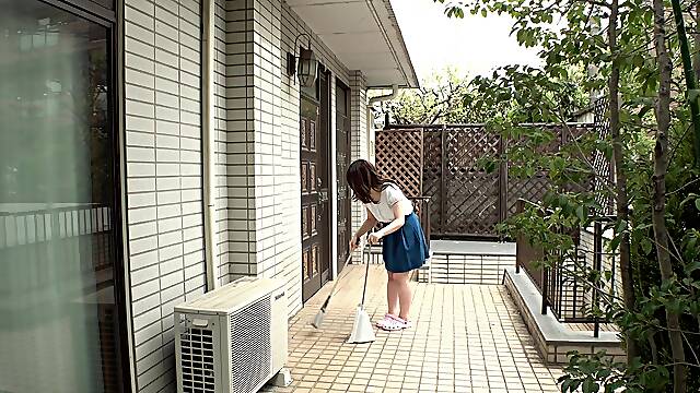 The Wife Who Is Pleased to Be Used as Her Father-in-law's Sex Tool - Sweaty Tongue and Kissing Sex in Midsummer