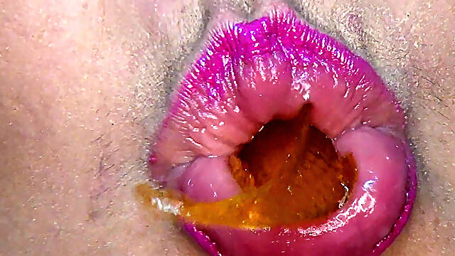 Really Crazy!! I Swallowed Big Goldfish!