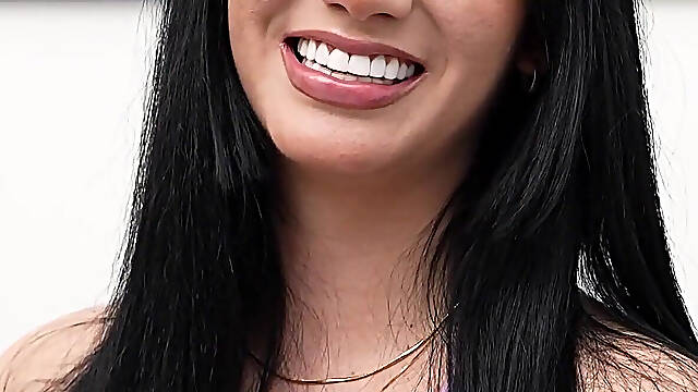 Latina From Venezuela Yenfer Chacon Interview