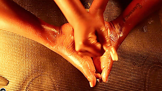 Lola Black XXX Ebony Toes and Soles