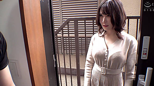 Kiyomi Rene - Married Woman Targeted by Her Stepson’s Teacher