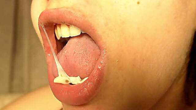 Stepsister Chews Gum and Blows Bubble Gum and Shows Her Big Tits While Playing with Her Gum and Big Tits