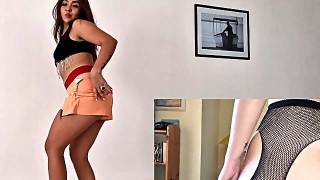 Hot Girls Playing