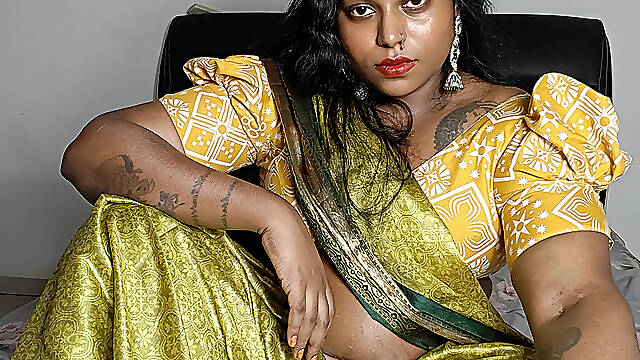 Thevudiya Mamiyar Ilaria Teaching Her Marumagal How to Be a Proper Slut