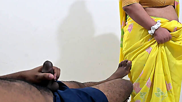 Dick Flashing to Maid Rupa