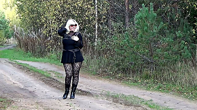 Hot MILF in Sexy Mini Dress