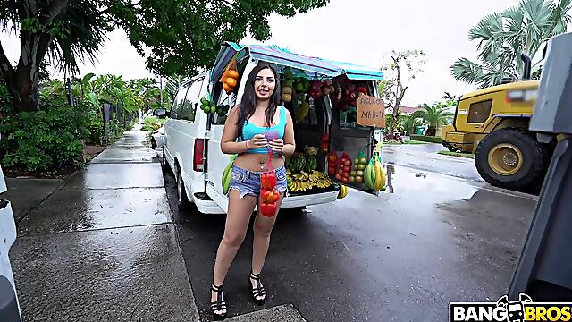 Quickie fucking in the van with big butt brunette Luna Leve